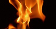 One arrested after Monday morning house fire in Mankato