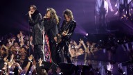 YUNGBLUD, older legends: VMAs bow to the Prince of Darkness