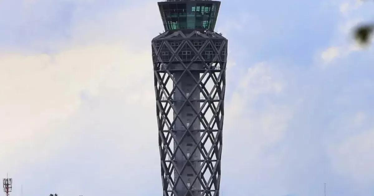 Avanza investigación por joven que entró a torre de control de El Dorado: suspenden a 5 funcionarios