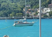 Remolcan un velero sin ocupantes por riesgo de colisión desde La Concha a Pasaia