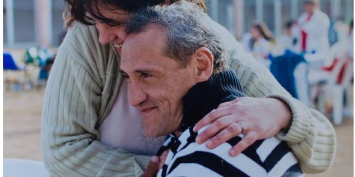 La historia que Natalia Oreiro lleva al cine: su hijo fue a la cárcel por error, se enamoró de un preso y ahora viven juntos