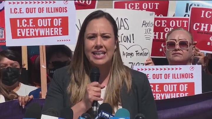 ICE operations spark anger, fear across Chicago's Southwest Side