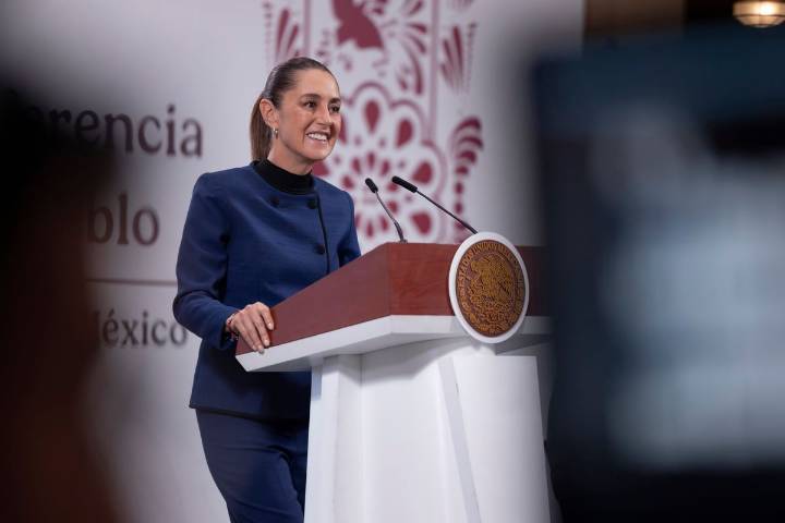 Investigar a fondo la muerte de artistas colombianos, insta Claudia Sheinbaum