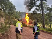 Protección Civil estatal y Pemex atienden fuga de gas y resguardan a la población en Nanacamilpa