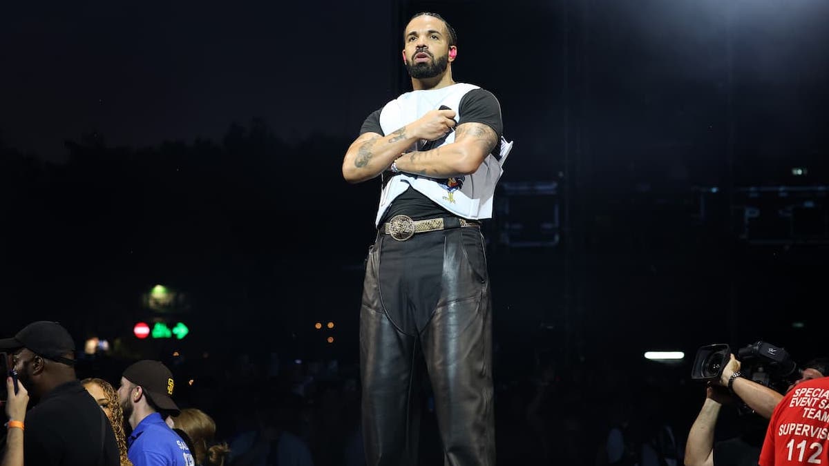 Drake Addresses Fake Abs Allegations, Responds to Rick Ross Giving Him the Nickname ‘BBL Drizzy’