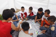 Juez ordena restablecer beneficios suspendidos por Trump a niños inmigrantes