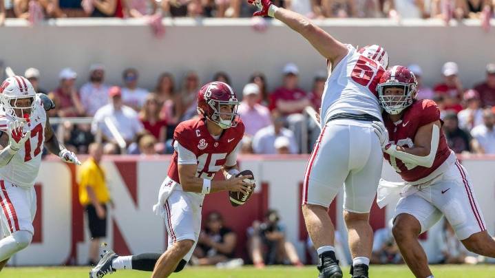 Ty Simpson delivers again as No. 19 Alabama handles Wisconsin for the 2nd straight year, 38