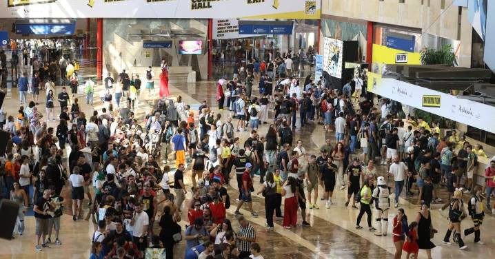 En el interior de la Comic-Con de Málaga en fotos: cómics, figuras y disfraces