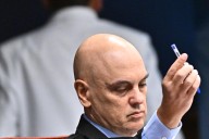 El juez Alexandre de Moraes votó para imponer condena a Jair Bolsonaro