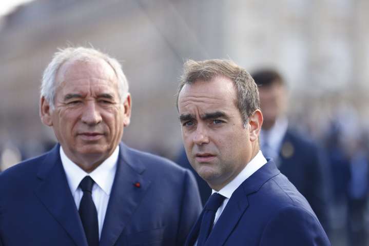 Emmanuel Macron nombra a Sébastien Lecornu como nuevo primer ministro de Francia