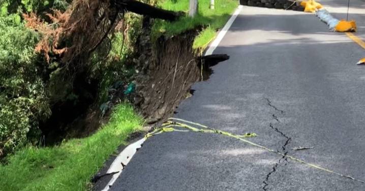Cierran carretera de 120 MDP a dos meses de su inauguración en Temoaya, Edomex