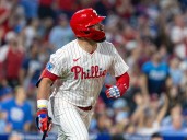 Schwarber se acerca al récord de Ryan Howard en Filadelfia