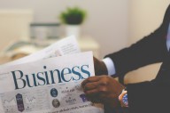 Noticias de negocios más importantes del viernes 19 de septiembre del 2025