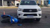 Una motociclista terminó en el hospital tras chocar contra una camioneta