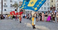 La 30 edición del Festival Internacional de Folklore Ciudad de Cádiz toma el centro en su jornada inaugural