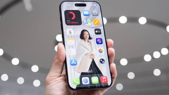 Liquid Glass on iOS 26 Is Here to Stay, Whether You Like It or Not