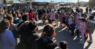 Familias y docentes de la Orquesta AuquinCO reclaman autorización para viajar al MOLPA