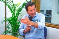 David Luna es el primer candidato en alcanzar la meta de firmas verificadas para inscribir su candidatura