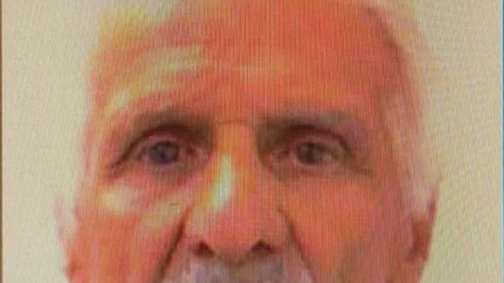 Apuñalan y queman a un jubilado
