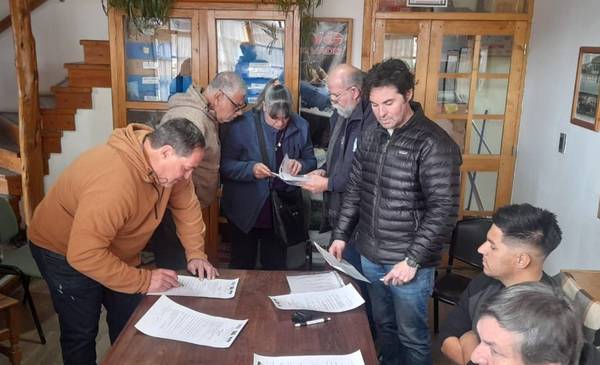 ATECh firmó convenio con la Cámara de Prestadores Turísticos de Trevelin