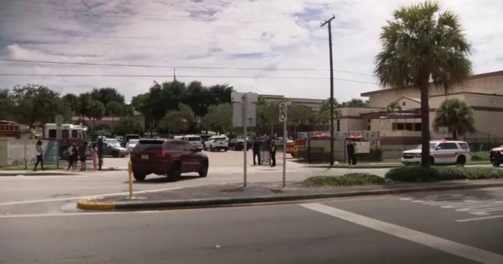 32 students, staff treated after fight at Lake Worth High