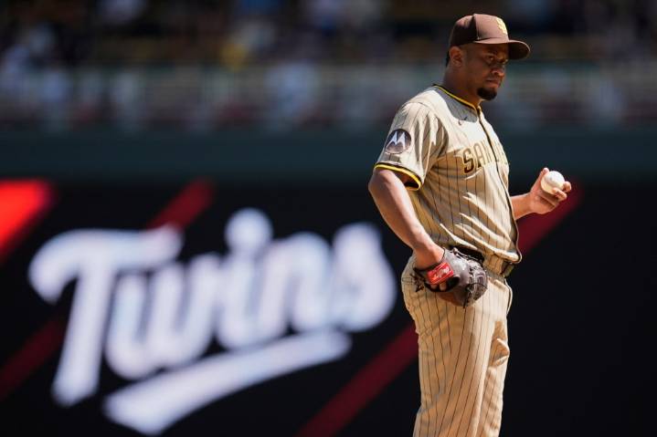 Padres Daily: About time to start playing better; road worriers; Shildt’s 750th