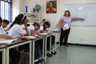 Advierten que falta de profesores obedece a pocos incentivos, migración y salarios