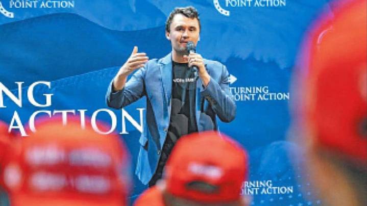 Charlie Kirk y la cultura de las armas en Estados Unidos