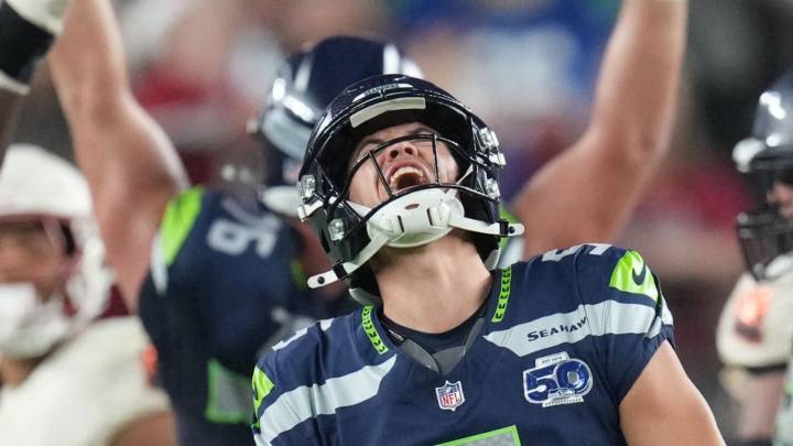 NFL: Seattle Seahawks resist a late rally to beat Arizona Cardinals 23-20 at home as offense struggles exposed