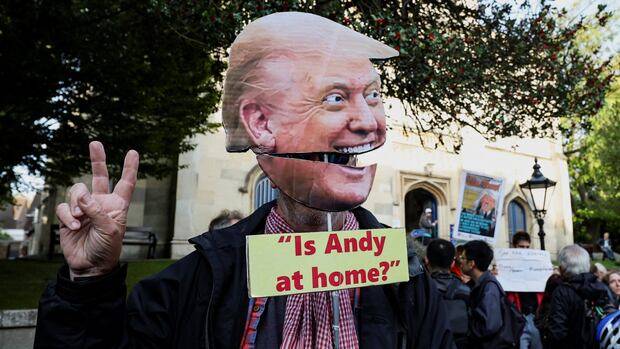 IN PHOTOS | 'Trump Not Welcome' protest in U.K.