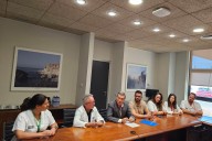 Sanidad firma un nuevo acuerdo laboral en Torrevieja con menos jornada y mejores pluses