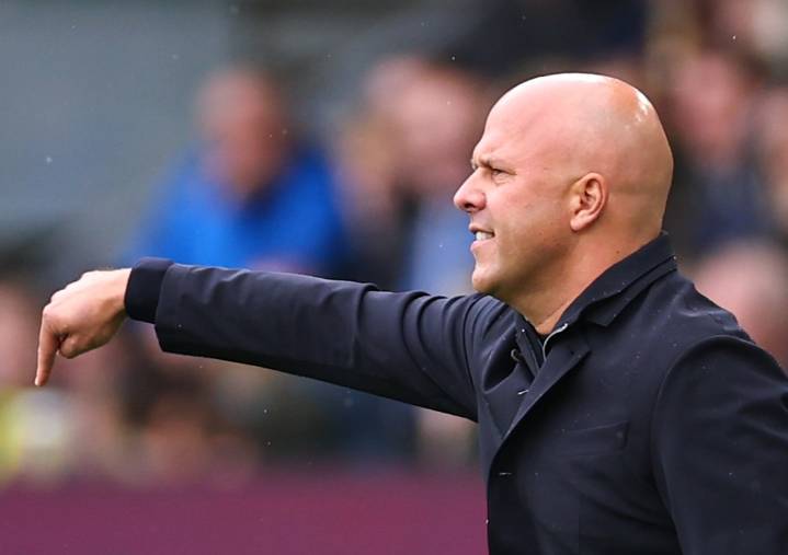'Ruthless' Arne Slot hooks off Liverpool star just 38 minutes into Burnley clash