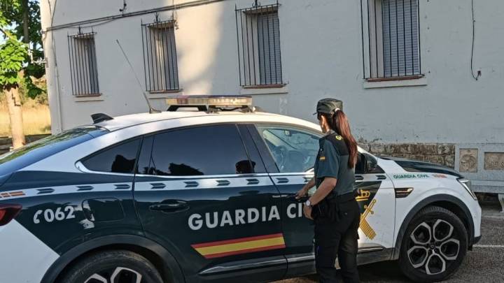 Dos detenidos tras entrar en una casa, amenazar a sus ocupantes y cambiar la cerradura en Valladolid