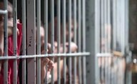 Hombre en Buenaventura encarcelado por presunta tortura a su hijo de seis años