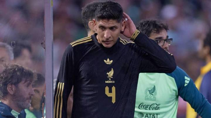 Edson Álvarez, a reserva de su club