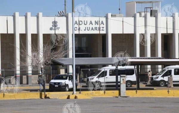 Retirarán a militares de los cargos de control en Aduanas