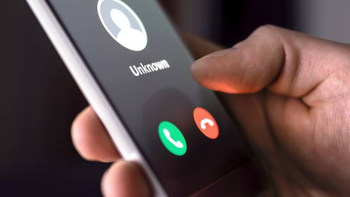 Long Beach police warn of scammers impersonating law enforcement