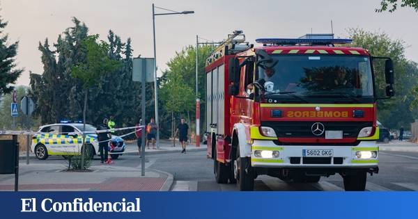 Una mujer herida grave por quemaduras y un hombre intoxicado por humo en un incendio en Madrid