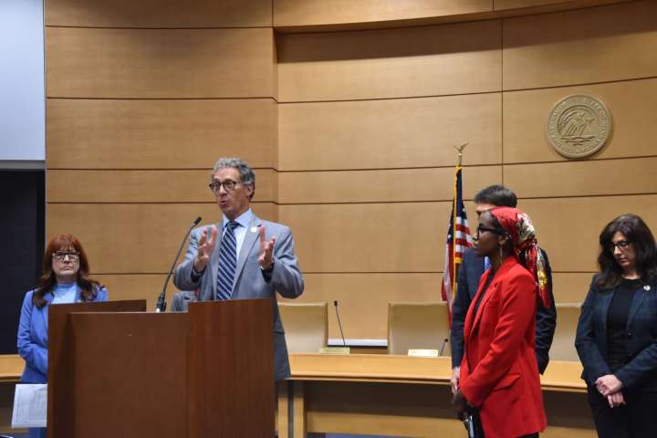 Minnesota senators show few signs of agreement on gun control