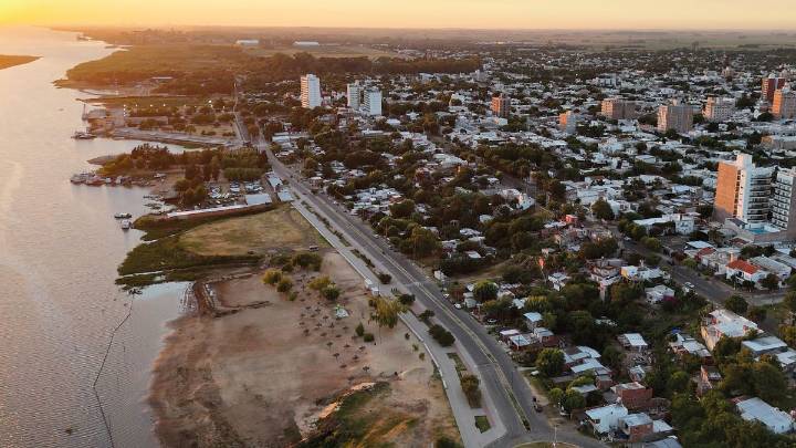 Talleres que resisten: saberes, oficios y vínculos que sostienen la identidad de Villa Constitución