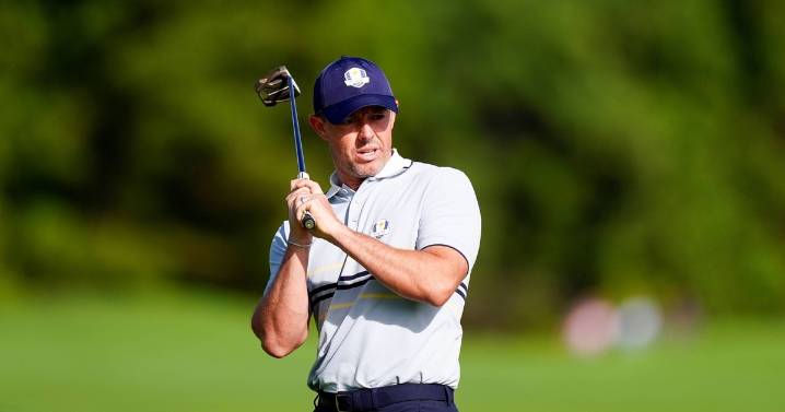 Rory McIlroy appears to make lewd gesture towards hecklers at Ryder Cup