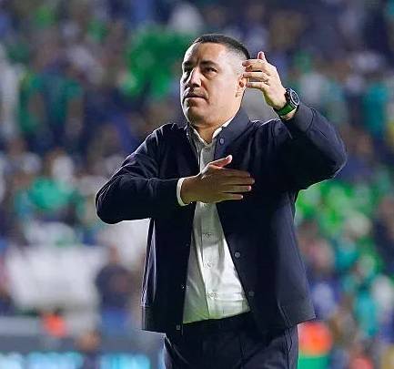 Juárez enfrenta críticas en México y Colombia