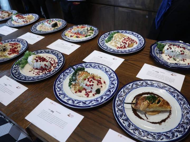 Restaurantes del Centro Histórico CDMX suben ventas por Chiles en Nogada y Pozole