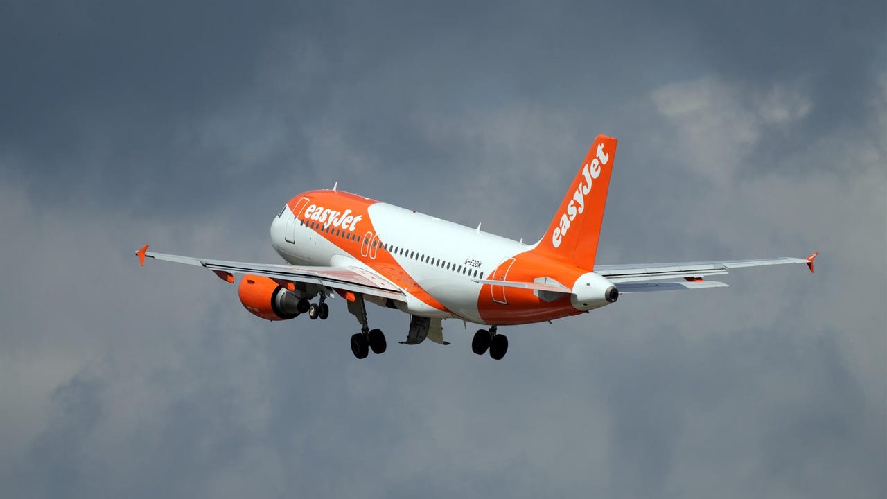 Un pasajero ebrio obliga a un vuelo Reino Unido-Grecia a realizar un aterrizaje de emergencia