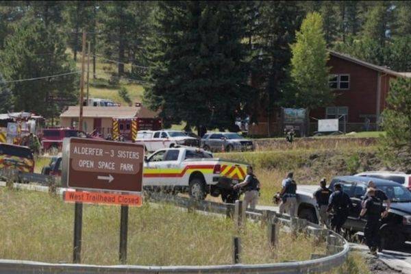 Actualizado: Sospechoso de tiroteo en escuela secundaria de Colorado, EE.UU., murió por heridas autoinfligidas