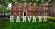 Donald Trump castiga a Harvard: limita acceso a fondos federales y exige garantía millonaria