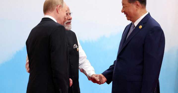 Xi Jinping reunió a Vladimir Putin y Narendra Modi en la Cumbre OCS 2025