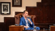 Trump se pronunció tras disparo contra el ‘influencer´y activista de derecha, Charlie Kirk, quien se encuentra en estado crítico