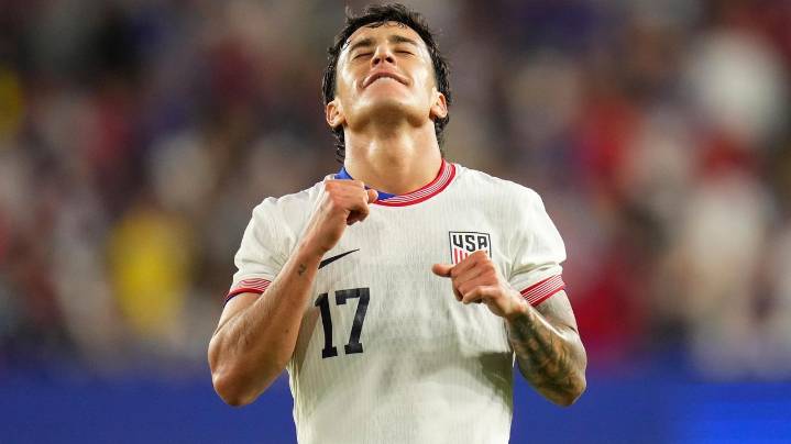 US stops 7-game winless streak against top 25 teams, beats Japan 2