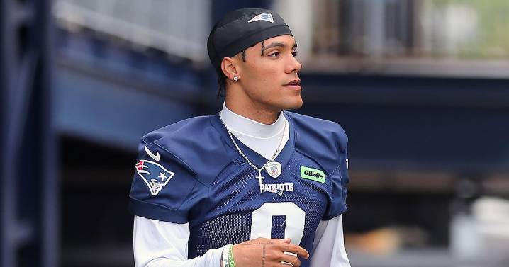 Christian Gonzalez didn't practice Monday, putting his Week 1 status for Patriots in doubt